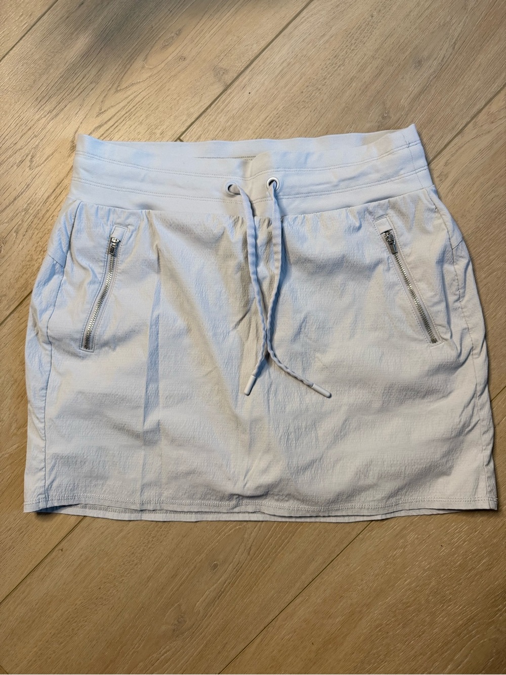 Athleta Trekkie North Skort Skirt Golf Light Grey Size 8 - Picture 2 of 8